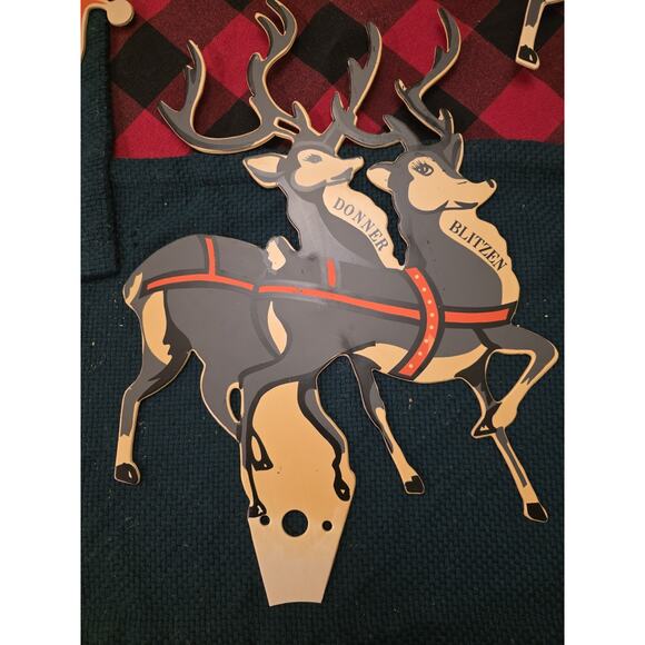 Vintage (1970's) Santa's Sleigh And Reindeer Yard Ornaments Great Shape! - Picture 9 of 11